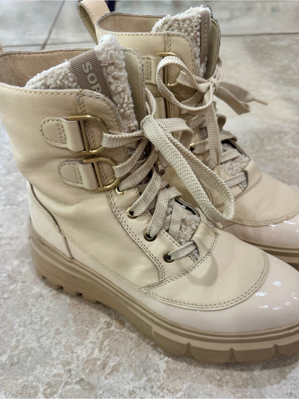 Sorel Women's Lace-Up Cream/Tan Platform Boots 8 1:2
